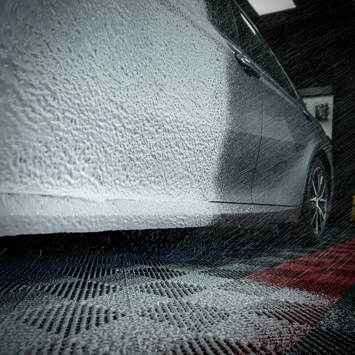 Snow Foam Fruit 2.0 Shiny Garage – Neutralna aktivna pena za pranje automobila 🍒