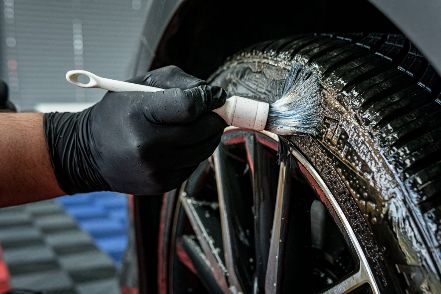 Pure Black Tire Cleaner – Koncentrat za čišćenje guma i gumenih delova! 🚗🧼