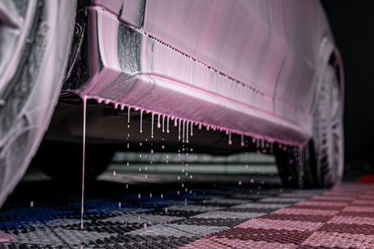 Pink Snow Foam Shiny Garage – Alkalna PINK aktivna pena za pranje automobila 🍑